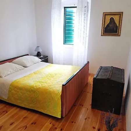 House With Wifi Dol, Brac - 5674 Prázdninový dům *