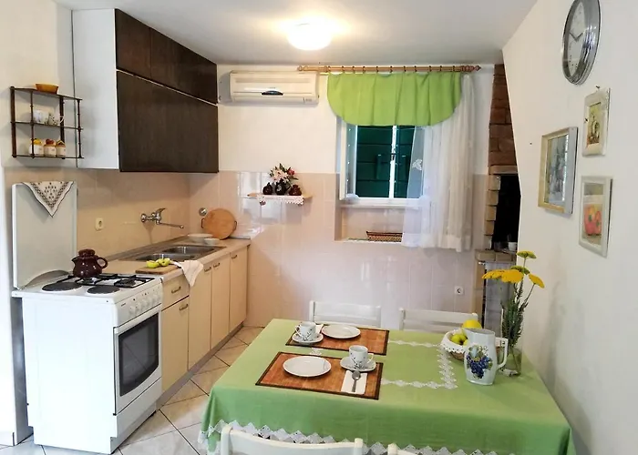 Prázdninový dům House With Wifi Dol, Brac - 5674